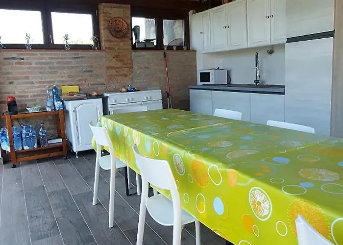 Tuscany Easy Holidays アパート *